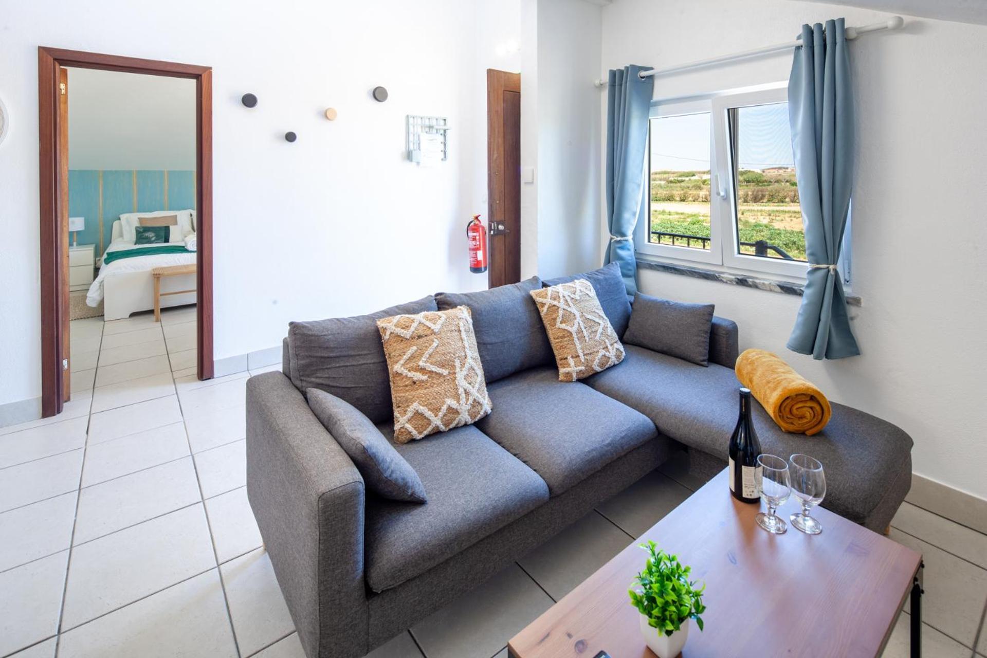 Silvercoast Apartments - Swimming Pool & Jacuzzi Atouguia Da Baleia Kültér fotó